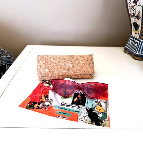 Akila Mabel Sunglasses, Pink - Picture 3 of 5